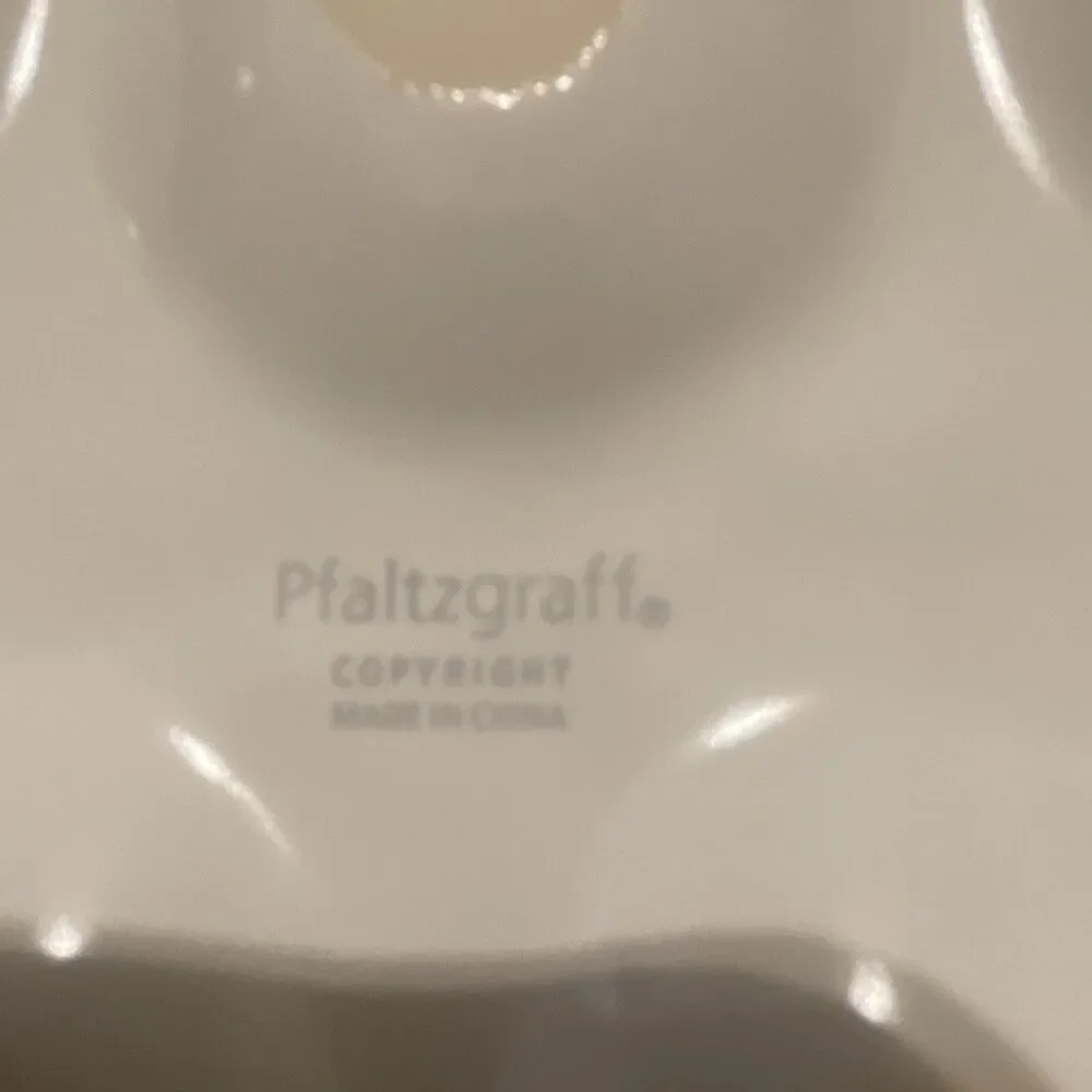 Pfaltzgraff Christmas Ceramic 12-Compartment Egg Platter White Red Green